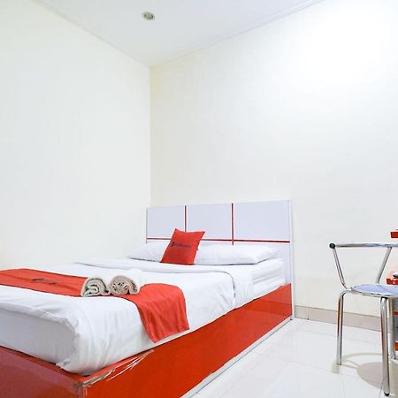 Hotel Reddoorz At Buah Batu 5 Bandung Zewnętrze zdjęcie