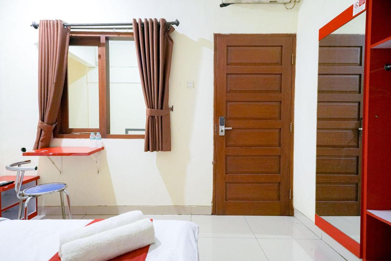 Hotel Reddoorz At Buah Batu 5 Bandung Zewnętrze zdjęcie