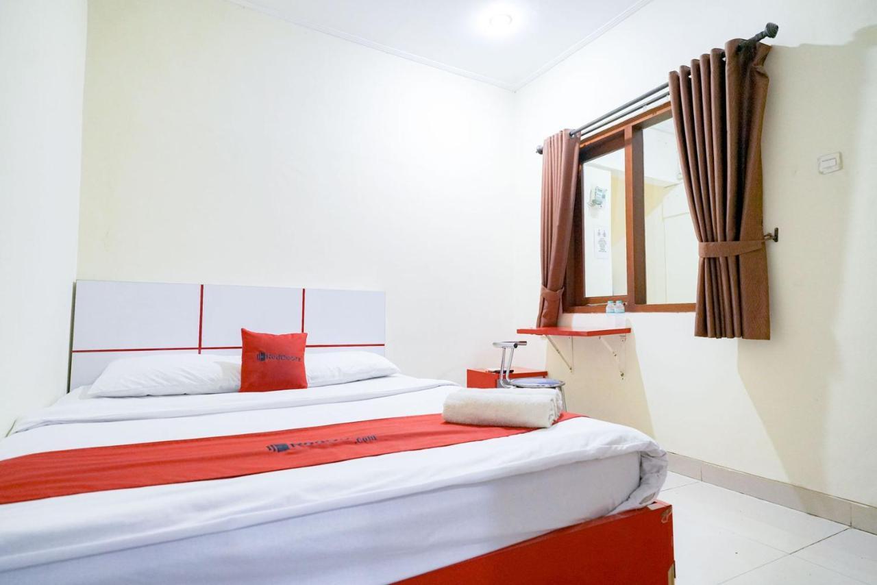 Hotel Reddoorz At Buah Batu 5 Bandung Zewnętrze zdjęcie