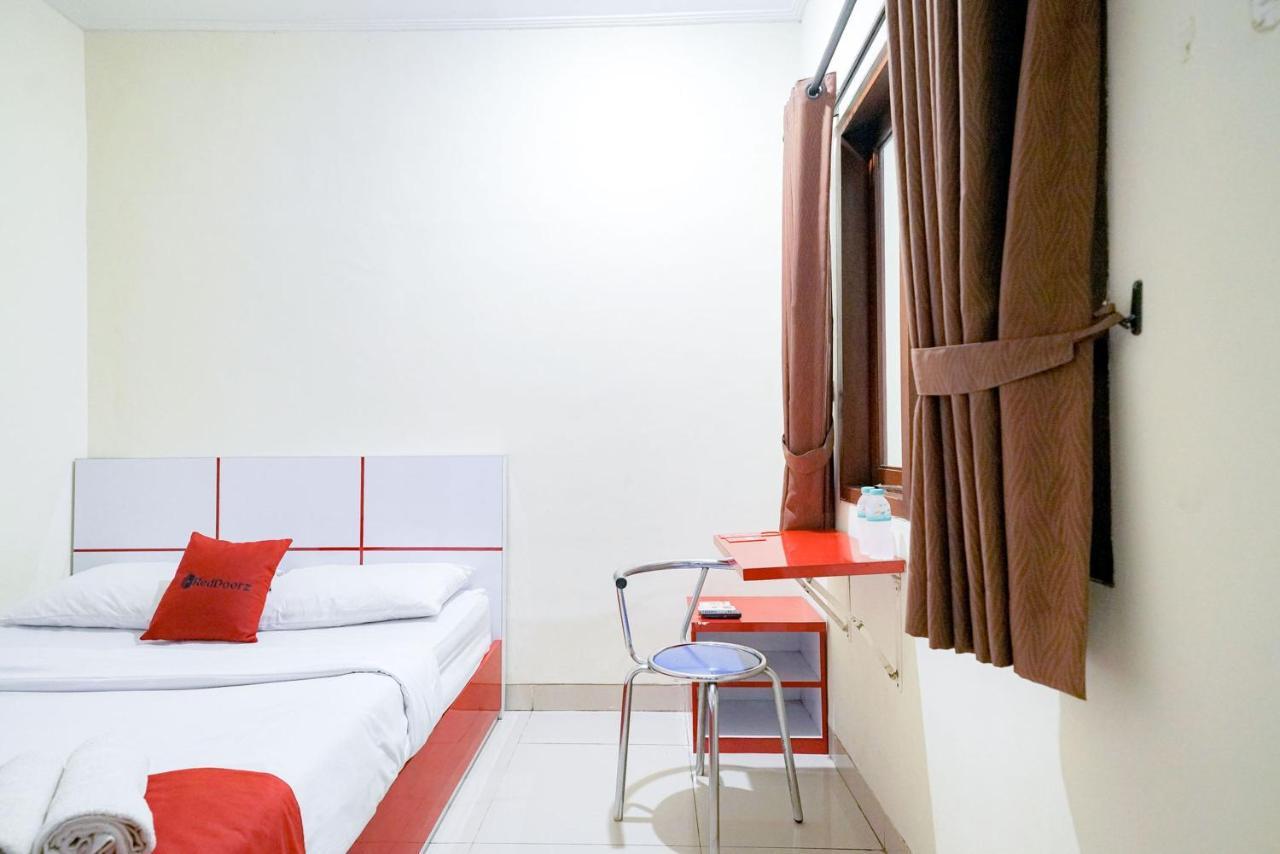 Hotel Reddoorz At Buah Batu 5 Bandung Zewnętrze zdjęcie